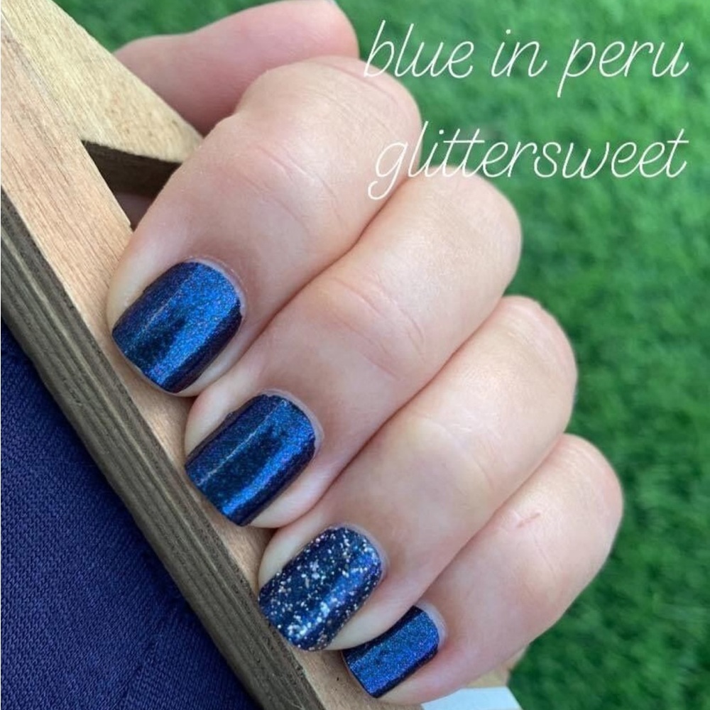 *Retired* Color Street: Blue in Peru | Navy Violet Duochrome Shimmer Dark Fall - Picture 10 of 16
